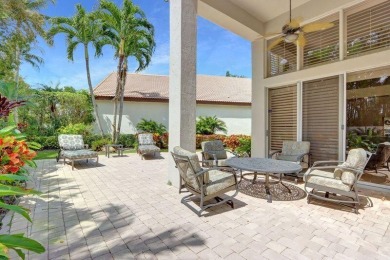 This open & charming one-story 3 Bedroom/3 Bath home on a on Woodfield Country Club in Florida - for sale on GolfHomes.com, golf home, golf lot