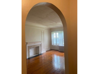 Step back in time in this truly vintage 2 bed/2 full bath condo on South Shore Cultural Ctr. Golf Course in Illinois - for sale on GolfHomes.com, golf home, golf lot