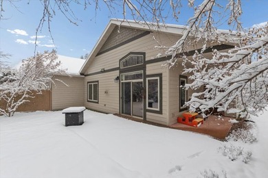 This open-concept 2-bedroom, 2.5-bathroom single-level townhouse on Meadow Lake Golf Resort in Montana - for sale on GolfHomes.com, golf home, golf lot