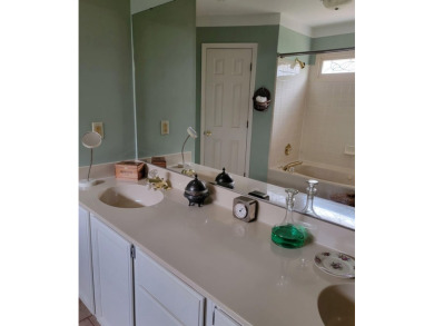 Beautifully maintained Garden Home in a quiet and secluded on Windyke Country Club in Tennessee - for sale on GolfHomes.com, golf home, golf lot