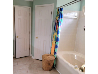 Beautifully maintained Garden Home in a quiet and secluded on Windyke Country Club in Tennessee - for sale on GolfHomes.com, golf home, golf lot