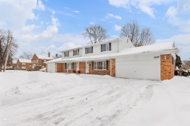 Newly remodeled 3 bedroom  1 1/2 bath townhouse...Move in on Lochmoor Club in Michigan - for sale on GolfHomes.com, golf home, golf lot