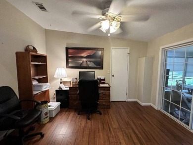 ADORABLE THREE BED, TWO BATH HOME ON INTERIOR LOT! 2002 Jacobsen on Four Lakes Golf Club in Florida - for sale on GolfHomes.com, golf home, golf lot