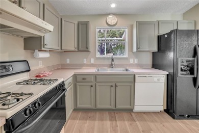 NEW LISTING PRICE.... TURNKEY WITH NEW FURNITURE!!!  Bond PAID on The Links of Spruce Creek in Florida - for sale on GolfHomes.com, golf home, golf lot