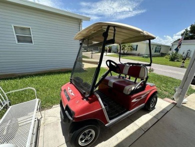 ADORABLE THREE BED, TWO BATH HOME ON INTERIOR LOT! 2002 Jacobsen on Four Lakes Golf Club in Florida - for sale on GolfHomes.com, golf home, golf lot