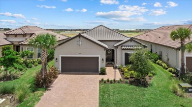 *GOLF MEMBERSHIP INCLUDED/ GOLF DEEDED HOME* Discover the on Esplanade Golf and Country at Lakewood Ranch in Florida - for sale on GolfHomes.com, golf home, golf lot