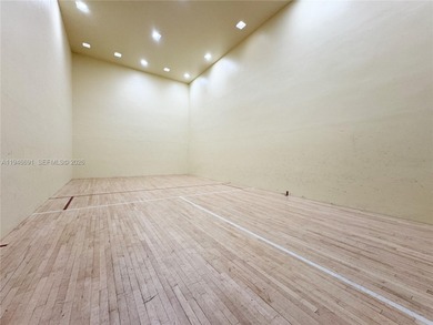 Immaculate and beautifully updated unit in a desirable 55+ on Sunrise Lakes Phase III in Florida - for sale on GolfHomes.com, golf home, golf lot