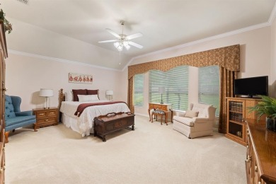 PRIDE OF OWNERSHIP - EXECUTIVE HOME in HERITAGE RANCH (50+ on Heritage Ranch Golf and Country Club in Texas - for sale on GolfHomes.com, golf home, golf lot