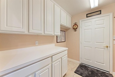 PRIDE OF OWNERSHIP - EXECUTIVE HOME in HERITAGE RANCH (50+ on Heritage Ranch Golf and Country Club in Texas - for sale on GolfHomes.com, golf home, golf lot