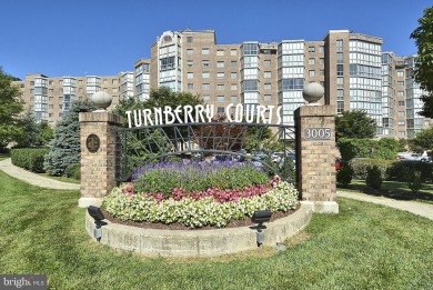 OVER 55 COMMUNITY      ENTER THIS FANTASTIC CONDO.  NEVER ON on Leisure World Golf Club in Maryland - for sale on GolfHomes.com, golf home, golf lot