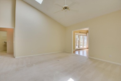 Sought after White Willow villa in Woodside Plantation. Sitting on Woodside Plantation Country Club in South Carolina - for sale on GolfHomes.com, golf home, golf lot