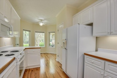 Sought after White Willow villa in Woodside Plantation. Sitting on Woodside Plantation Country Club in South Carolina - for sale on GolfHomes.com, golf home, golf lot