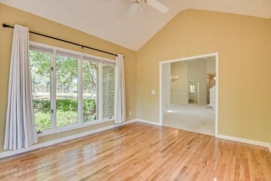 Sought after White Willow villa in Woodside Plantation. Sitting on Woodside Plantation Country Club in South Carolina - for sale on GolfHomes.com, golf home, golf lot