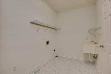 Sought after White Willow villa in Woodside Plantation. Sitting on Woodside Plantation Country Club in South Carolina - for sale on GolfHomes.com, golf home, golf lot
