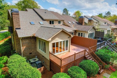 Sought after White Willow villa in Woodside Plantation. Sitting on Woodside Plantation Country Club in South Carolina - for sale on GolfHomes.com, golf home, golf lot