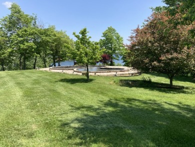 LAKEFRONT LOT ON LAKE HOLIDAY!!! Sit back and enjoy the on River Run Golf Club in Tennessee - for sale on GolfHomes.com, golf home, golf lot
