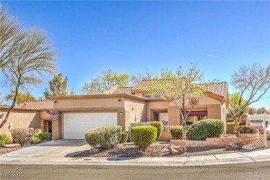 Charming Sun City Summerlin Townhome - Corner Lot  Move-In on Highland Falls Golf Club in Nevada - for sale on GolfHomes.com, golf home, golf lot