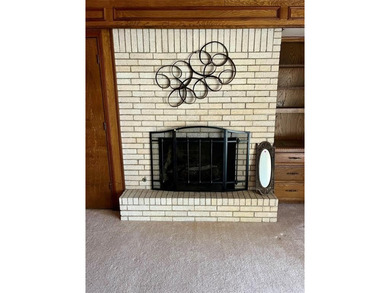 Welcome to this inviting 3-bed, 2.5-bath home located at 507 Fox on Wright Park Municipal Golf Course in Texas - for sale on GolfHomes.com, golf home, golf lot