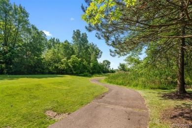 Welcome to this prestigious 3 bedroom, 2 full-bathroom on Fellows Creek Golf Club in Michigan - for sale on GolfHomes.com, golf home, golf lot