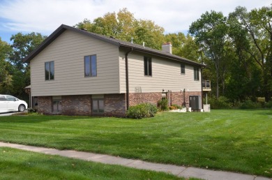 Beautiful 3 bedroom 2 1/2 bath home located in West Ord Acres on Ord Golf Club in Nebraska - for sale on GolfHomes.com, golf home, golf lot