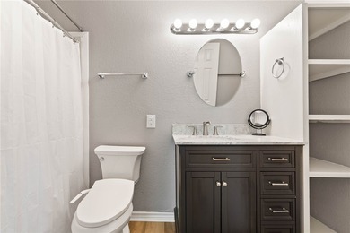 Remodeled Golf Course Country Club Condo! Step into easy coastal on Rockport Country Club in Texas - for sale on GolfHomes.com, golf home, golf lot