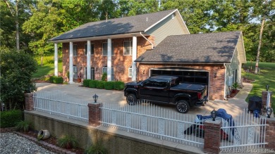 Beautifully updated GRAND 2 Story in Country Club Estates will on Seasons Ridge At Four Seasons in Missouri - for sale on GolfHomes.com, golf home, golf lot