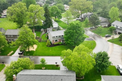 Open House Sunday, June 1st from 1-3 PM! Exceptional 4 BR, 2 on Worthington Hills Country Club in Ohio - for sale on GolfHomes.com, golf home, golf lot