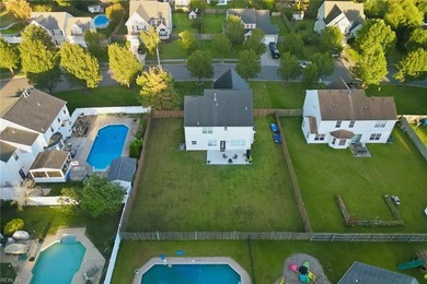 Beautifully maintained 4-bedroom, 2.5-bath home in a desirable on Honey Bee Golf Club in Virginia - for sale on GolfHomes.com, golf home, golf lot