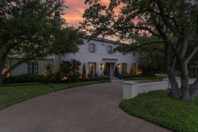 Fabulous Golf Course Retreat Remodeled in 2018 by Braswell Homes on Shady Oaks Country Club in Texas - for sale on GolfHomes.com, golf home, golf lot