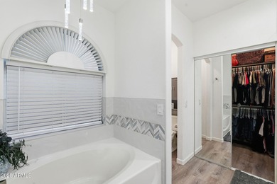 Arrowhead Ranch beautiful and spacious 4 bed / 2 bath on The Legend at Arrowhead in Arizona - for sale on GolfHomes.com, golf home, golf lot