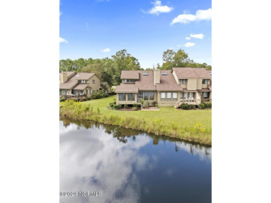 Beautifully updated and spacious END unit featuring a detached on Olde Point Golf and Country Club in North Carolina - for sale on GolfHomes.com, golf home, golf lot