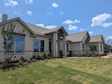 Luxury NEW CONSTRUCTION HOME in Pecan Plantation! The home is on Pecan Plantation Country Club in Texas - for sale on GolfHomes.com, golf home, golf lot