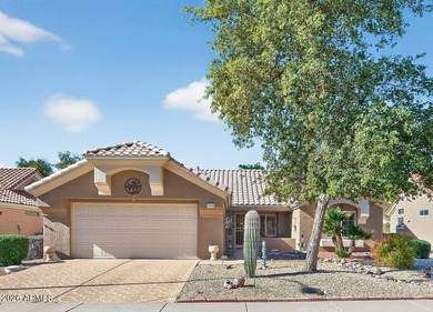 EVERYONE LOVES THE SPLIT floor plan! This Sensationally on Deer Valley Golf Course in Arizona - for sale on GolfHomes.com, golf home, golf lot
