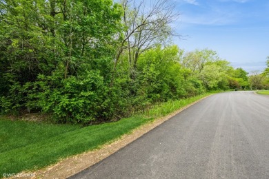 A Rare Find! A ~ 1 acre lot in prestigious Country Club Estates on Hillcrest Country Club in Illinois - for sale on GolfHomes.com, golf home, golf lot