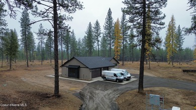 Located in a gated community in Blanchard, Idaho, this 2,252 sq on Stoneridge Golf Club in Idaho - for sale on GolfHomes.com, golf home, golf lot