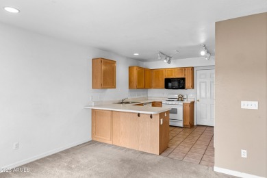 Boulder Villas Townhome with 3 bedrooms and
2 baths located on Continental Country Club in Arizona - for sale on GolfHomes.com, golf home, golf lot