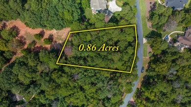 Beautiful home site on a quiet street in Reynolds Lake Oconee on Reynolds Lake Oconee - The Oconee in Georgia - for sale on GolfHomes.com, golf home, golf lot