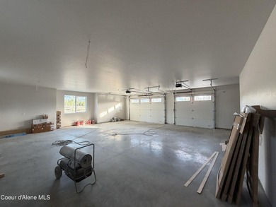 Located in a gated community in Blanchard, Idaho, this 2,252 sq on Stoneridge Golf Club in Idaho - for sale on GolfHomes.com, golf home, golf lot