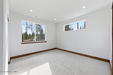 MOVE IN READY NEW CONSTRUCTION! Located in a gated community in on Stoneridge Golf Club in Idaho - for sale on GolfHomes.com, golf home, golf lot