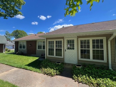 Lovely corner unit Baronet with Updated windows, kitchen with on Leisure Village Golf Course in New York - for sale on GolfHomes.com, golf home, golf lot