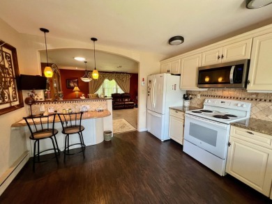 Lovely corner unit Baronet with Updated windows, kitchen with on Leisure Village Golf Course in New York - for sale on GolfHomes.com, golf home, golf lot