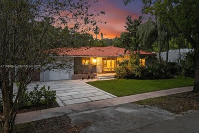 (HUGE DOUBLE CORNER LOT!) Over 100K Price Reduction & Over $100K on Granada Golf Club in Florida - for sale on GolfHomes.com, golf home, golf lot
