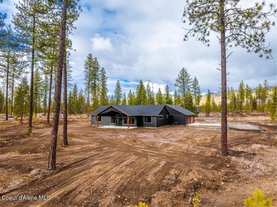 MOVE IN READY NEW CONSTRUCTION! Located in a gated community in on Stoneridge Golf Club in Idaho - for sale on GolfHomes.com, golf home, golf lot