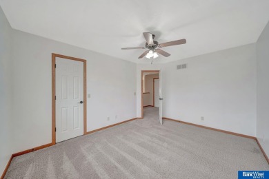 Come see this beautiful 2 story townhome in NE Lincoln! This on Mahoney Golf Course in Nebraska - for sale on GolfHomes.com, golf home, golf lot