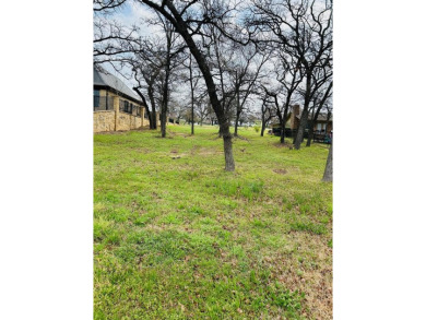 Last know unbuilt residential lake waterfront lot at Lake Kiowa on Lake Kiowa Golf Course in Texas - for sale on GolfHomes.com, golf home, golf lot