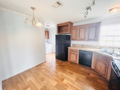 Listing - 6512 New Jersey St, Bradenton FL 34207 - $195,000 on Sara Bay Country Club in Florida - for sale on GolfHomes.com, golf home, golf lot
