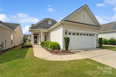 This well maintained two bedroom, two bathroom patio home offers on Carolina Lakes Golf Club, LLC in South Carolina - for sale on GolfHomes.com, golf home, golf lot