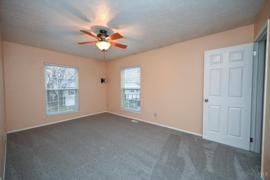 Move in ready 2 bedroom condo!  New carpet, granite countertops on Fairfield Greens-North Trace in Ohio - for sale on GolfHomes.com, golf home, golf lot