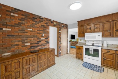 Welcome to 324 E 20th St- a home that has been impressing guests on Homewood Golf Course in Iowa - for sale on GolfHomes.com, golf home, golf lot