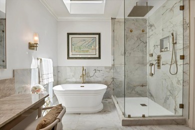 Impeccable is the only way to describe this charming, completely on The Oaks Club in Florida - for sale on GolfHomes.com, golf home, golf lot